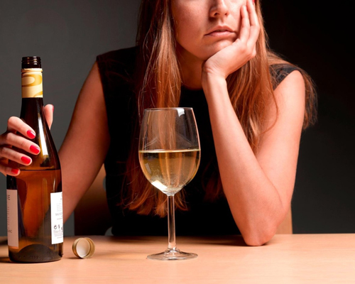 Анонимное лечение женского алкоголизма в Кольчугино